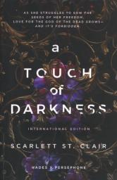 A touch of darkness / Scarlett St. Clair | St. Clair, Scarlett. Auteur